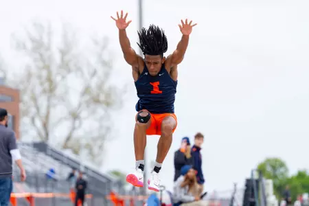 CHAMPAIGN, IL - May 08, 2026 - Jumper Zavien Wolfe during the Illini Tune Up at Demirjian Park in Champaign, IL. Photo By Ashley Ray/Fighting Illini