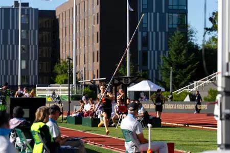 EUGENE, OR - June 10, 2026 - Pole Vaulter Cody Johnston during the NCAA Outdoor National Championship at Hayward Field in Eugene, OR. Photo By Ashley Ray/Fighting Illini