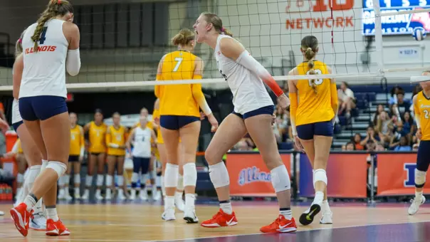 ILLINI VB - Ashlyn Philpot vs. Marquette