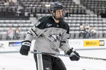 Men's Hockey Jamie Engelbert