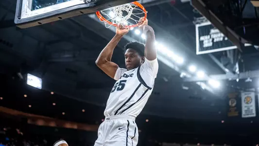 Oswin Erhunmwunse Action Shot