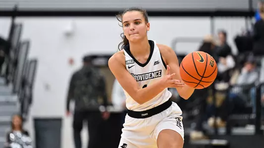 Kylee Sheppard - women's basketball action photo vs. Delaware