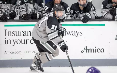 Men's Hockey Matt Hubbarde