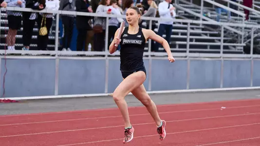 Alyssa Healy running the first leg of the 4 x 400 meter relay at the Bryant Invitational on 04/04/25