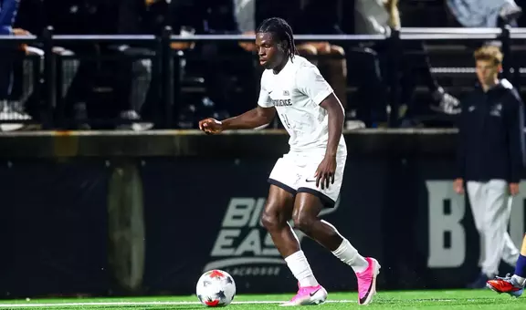 Mayowa Ajayi in action vs Akron