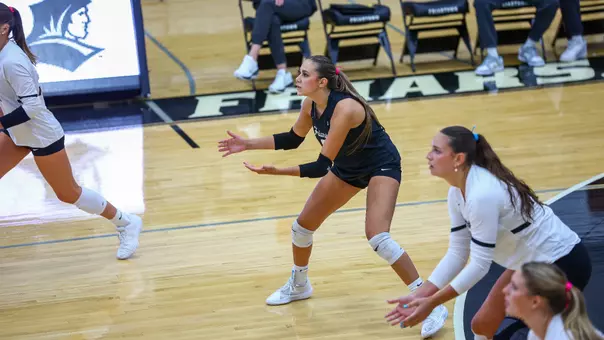 Ava Dyer at Libero during the Friar Classic