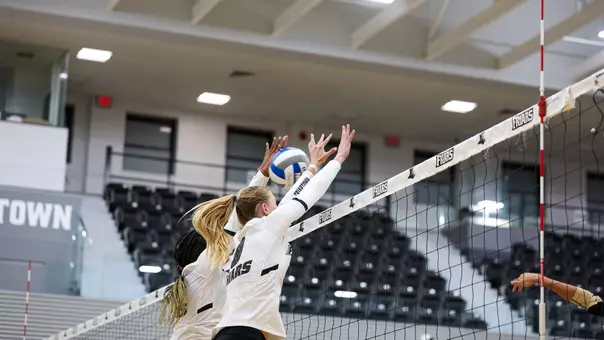 Tori Otter and Lyric Berry getting a block assist