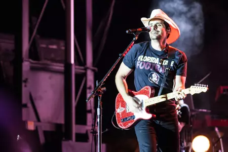 Brad Paisley Rocks FSU