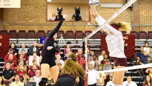 Volleyball Takes Down Hokies for Perfect Conference Opening Weekend