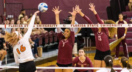Kubura and Knuth Pick Up AVCA Regional Honors