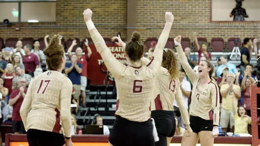 Offensive Effort Pushes Volleyball Over Duke