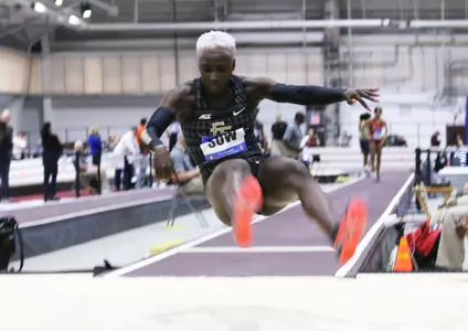 Sow Wins; Noles Poised For Final Day Title Push