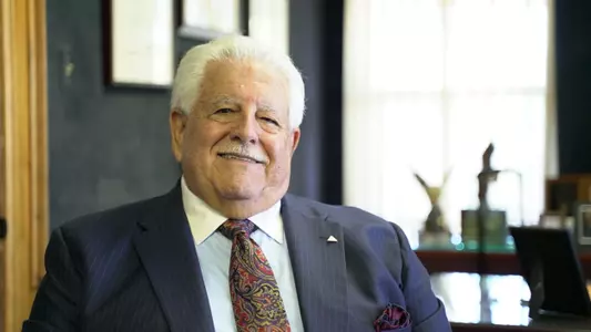 Dr. William T. Hold Becomes Million Dollar Donor to FSU Football