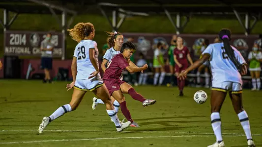 Soccer Dominates Notre Dame on Opening Night, 5-0