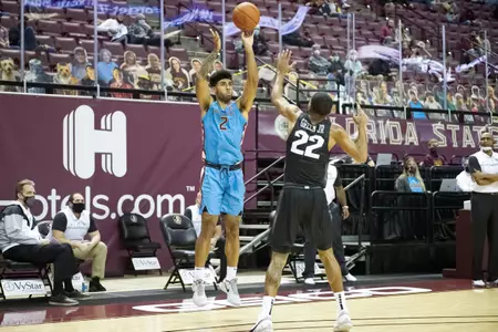 Basketball Falls to UCF, 86-74