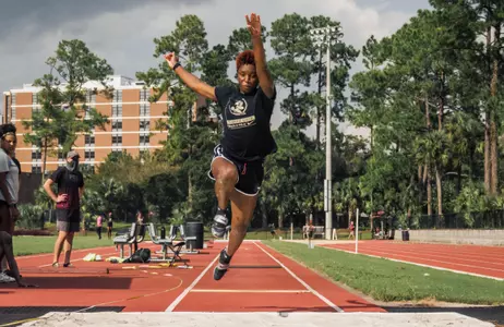 Noles Claim Five Victories on Day One of Bob Pollock Invitational
