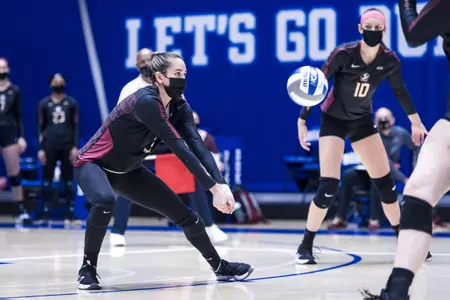 Volleyball Sweeps Duke on the Road