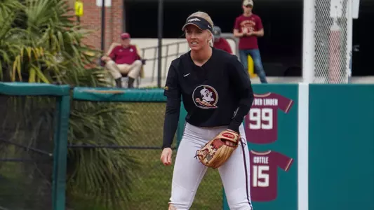 Softball Takes Down Notre Dame, 3-1, In the Series Opener