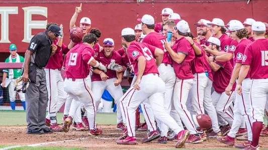 ?: Cabell Walk-Off HR Leads Noles Over Eagles