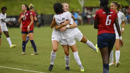 Soccer Dominates South Alabama, 4-0