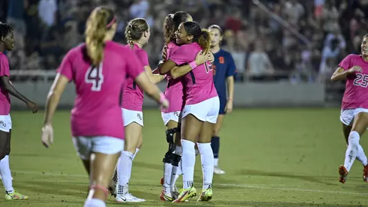 Soccer Improves to 5-0 in ACC Play