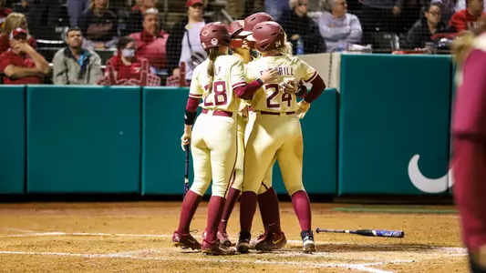 Softball Comes Back to Take Down No. 4 Alabama 6-5