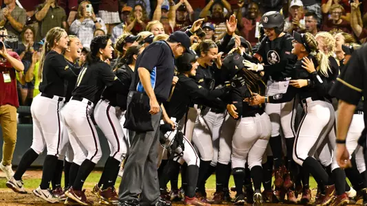 Kerr’s Solo Home Run Walks Off Florida