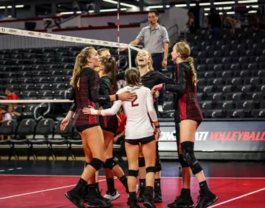Noles Take Down Illinois State in Season Opener