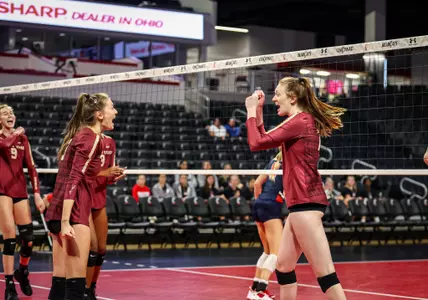 Noles Improve to 2-0 with Win Over Dayton