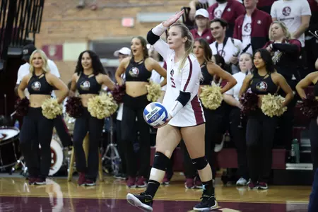 Volleyball Falls to No. 2 Louisville