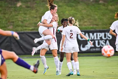 Soccer Takes Down Louisville 5-1 at Home