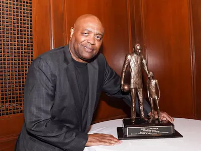 Hamilton Presented With Joe Lapchick Award