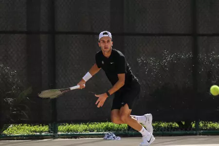 No. 15 Florida State Defeats Virginia Tech, 5-2