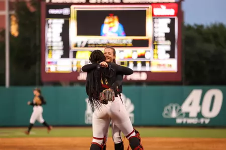 No. 3 Softball Travels to Gainesville to Face No. 17 Florida