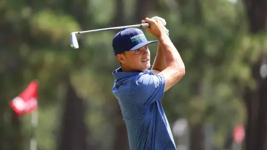Luke Clanton tees off on the sixth hole during the third round of the 2024 U.S. Open at Pinehurst Resort & C.C. (Course No. 2) in Village of Pinehurst, N.C. on Saturday, June 15, 2024. (Jeff Haynes/USGA)