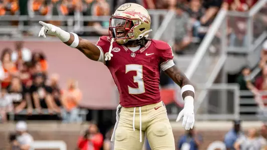Knowles Named to Witten Award Watch List Image