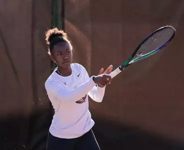 Maelie Monfils practice