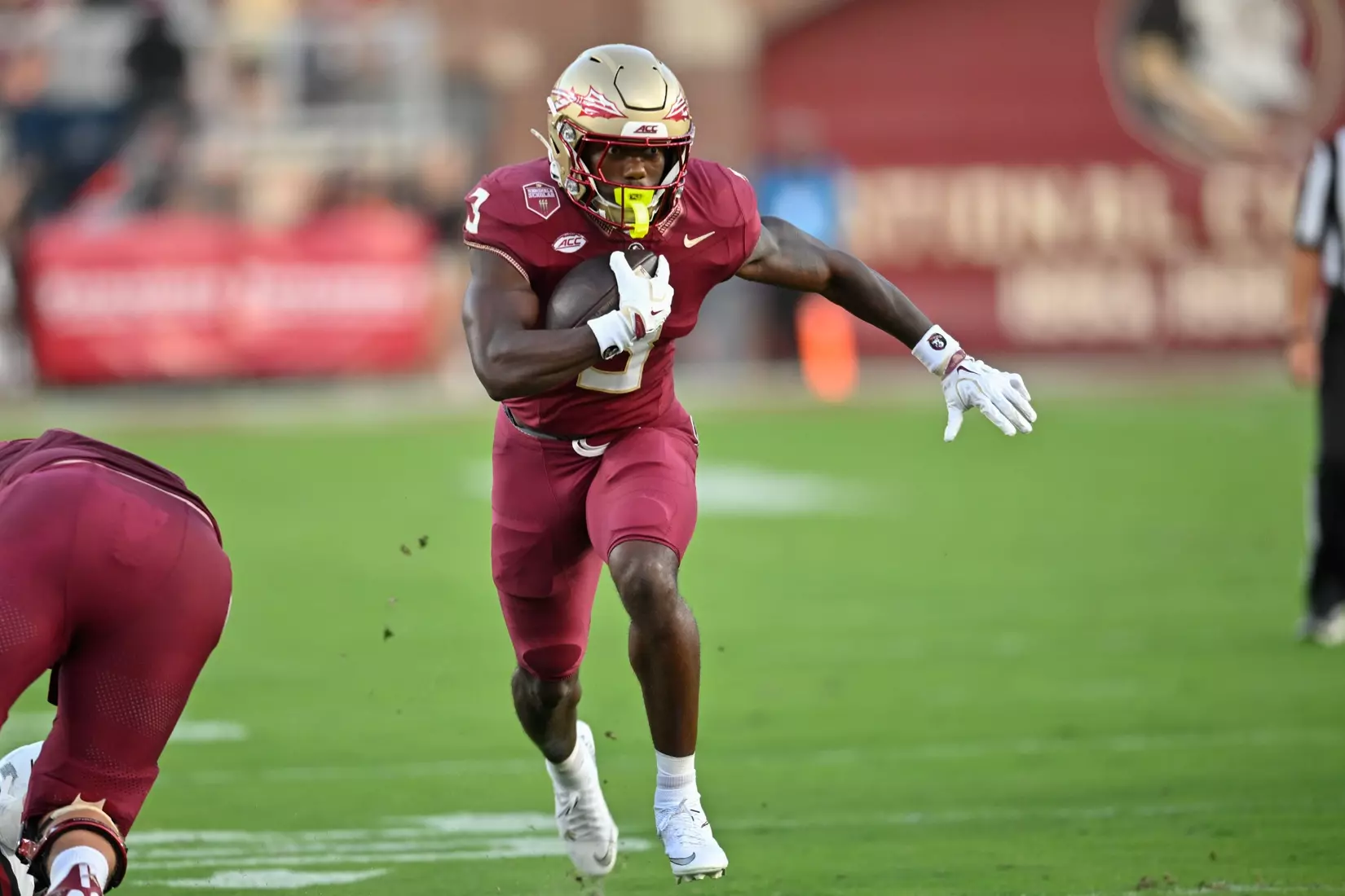 Samuel_Singleton_Jr_vs_New_Mexico_State_SErdelyi-18.jpg