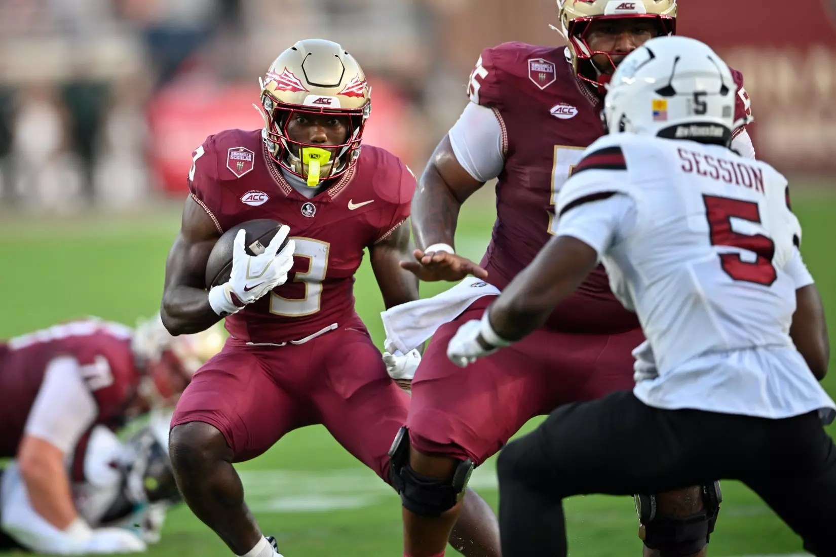 Samuel_Singleton_Jr_vs_New_Mexico_State_SErdelyi-20.jpg