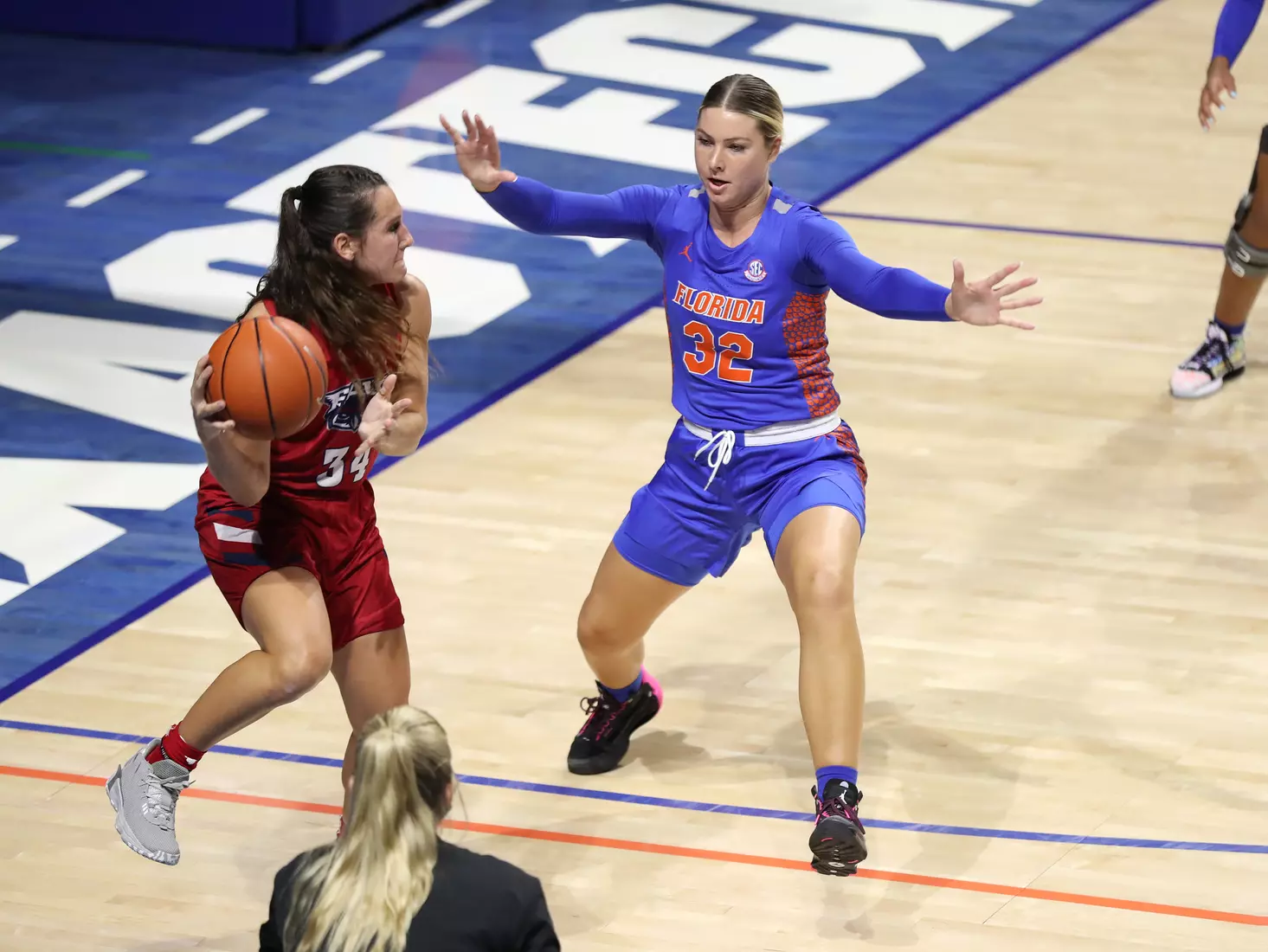 Scenes from the Gators' 88-76 against the Owls at Exactech Arena at the Stephen C. O'Connell Center