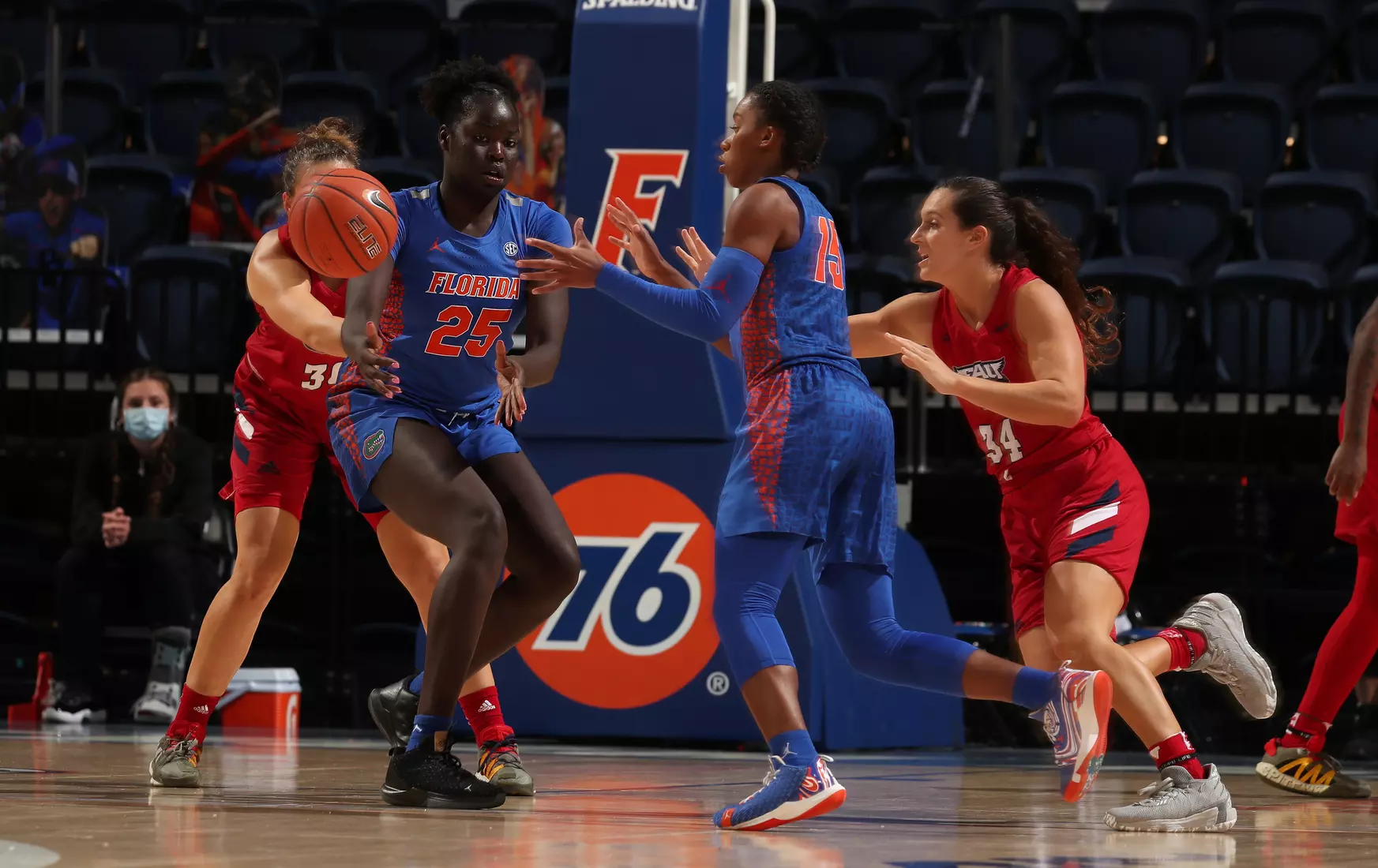 Scenes from the Gators' 88-76 against the Owls at Exactech Arena at the Stephen C. O'Connell Center