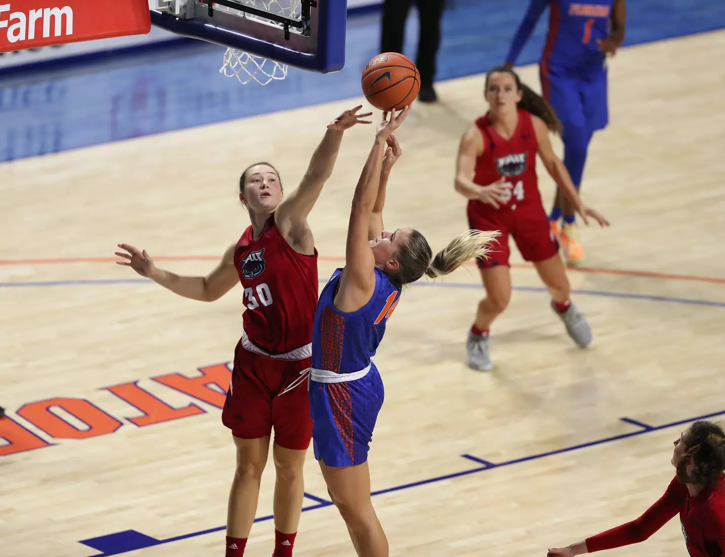 Scenes from the Gators' 88-76 against the Owls at Exactech Arena at the Stephen C. O'Connell Center