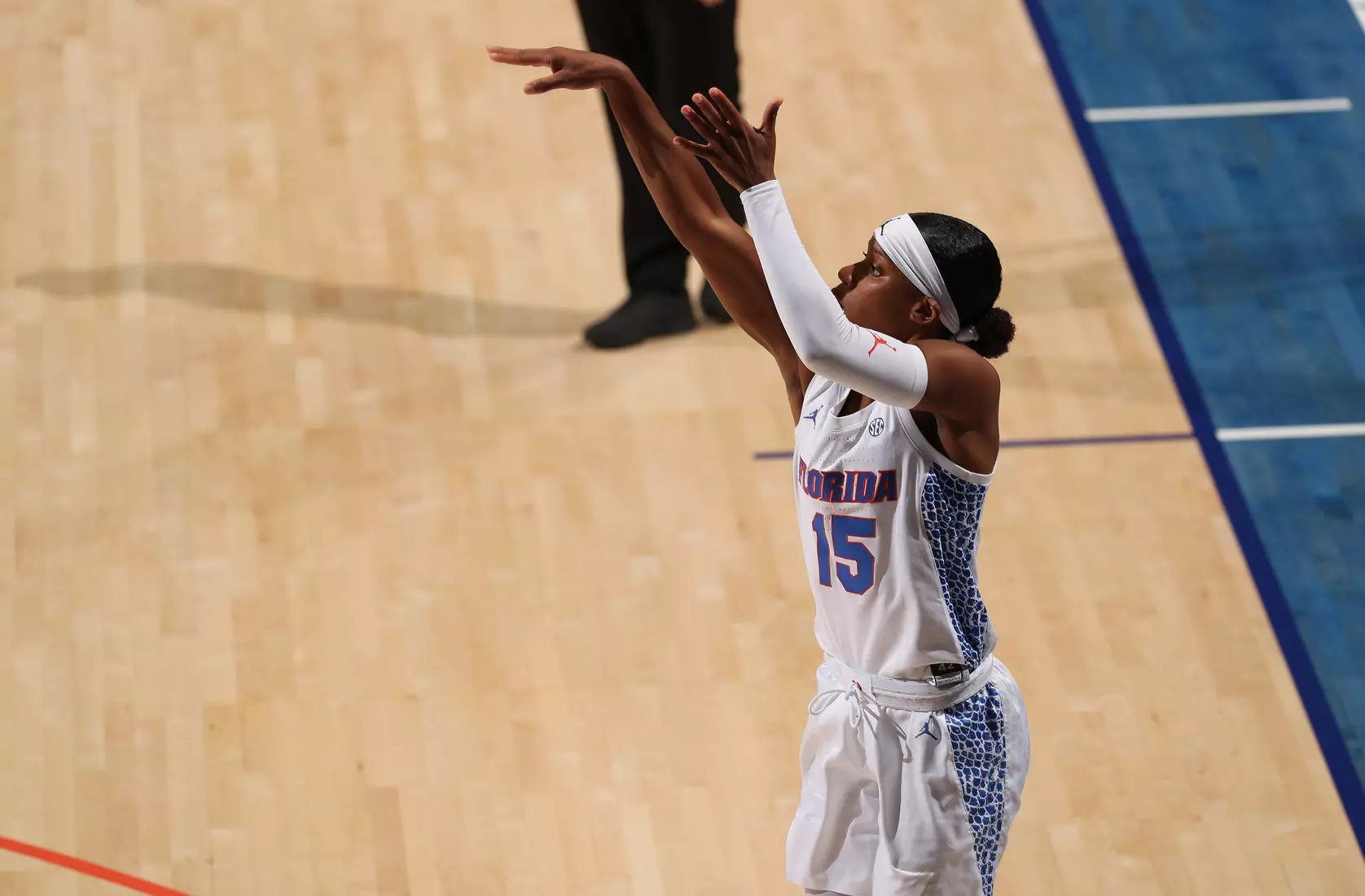 Scenes from the Gators' 84-52 win against the Texans