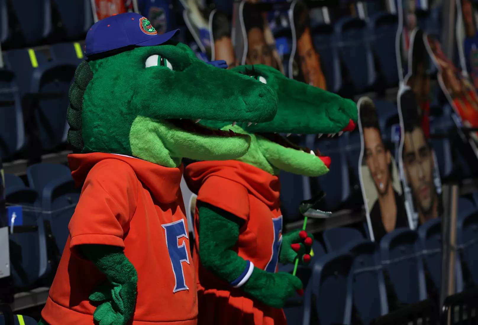 Scenes from the Gators' 84-52 win against the Texans