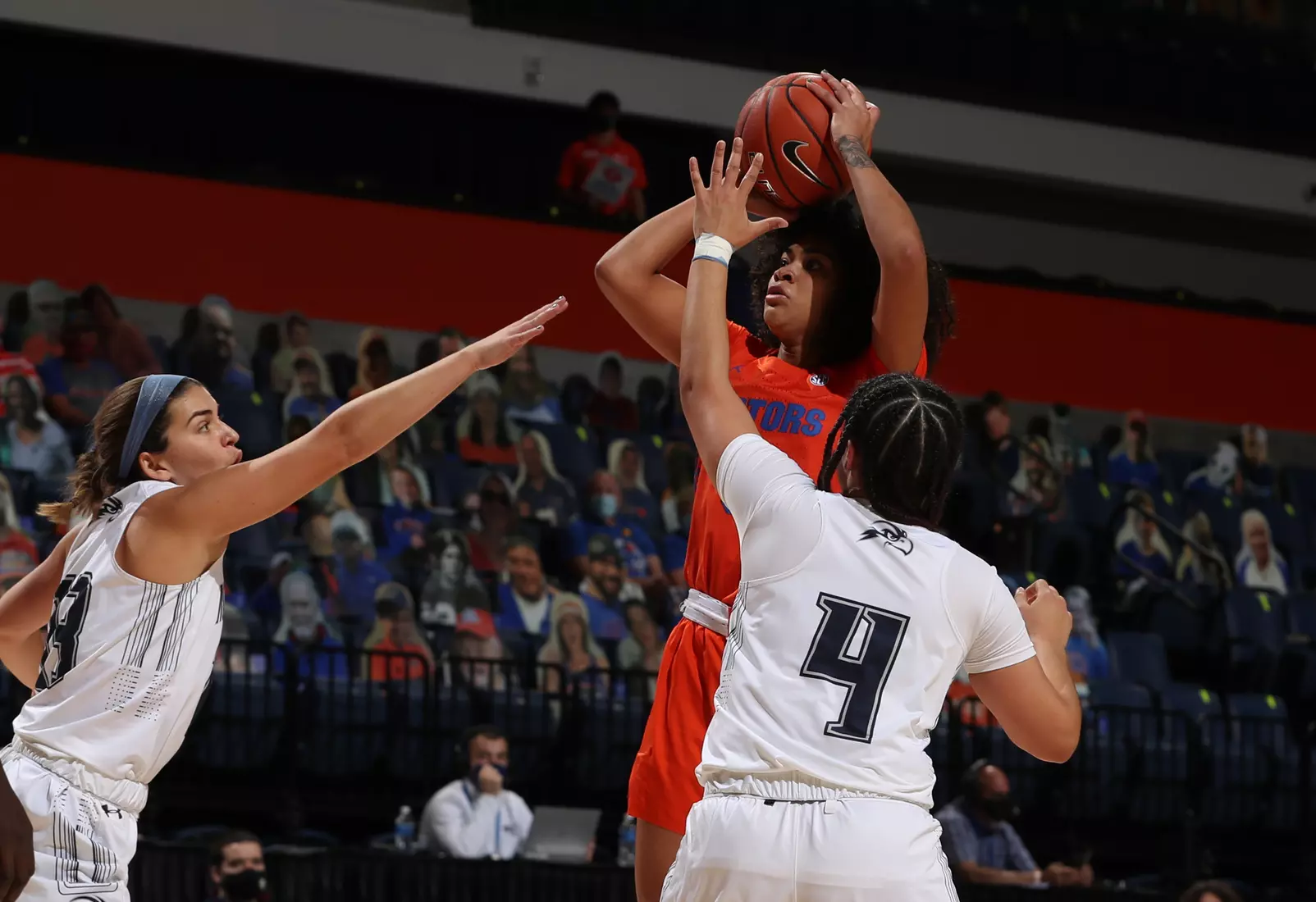 Scenes from the Gators' 89-64 win against the Ospreys