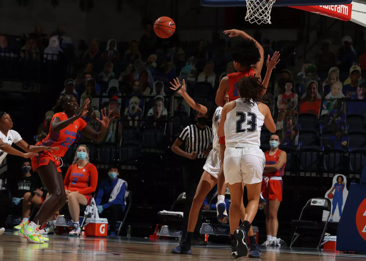 Scenes from the Gators' 89-64 win against the Ospreys