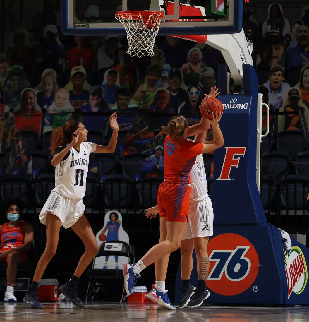 Scenes from the Gators' 89-64 win against the Ospreys