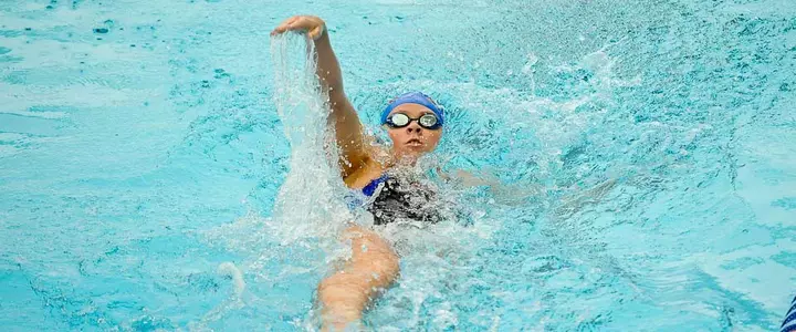 Florida Swimming and Diving Splits Dual Meet Against Virginia