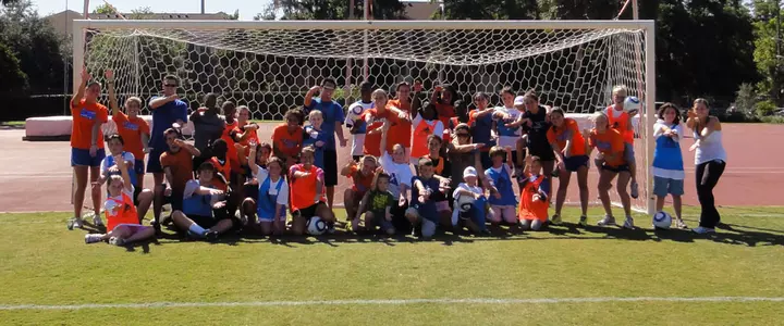 Gator Soccer Team Part of 2010 Climb for Cancer Event