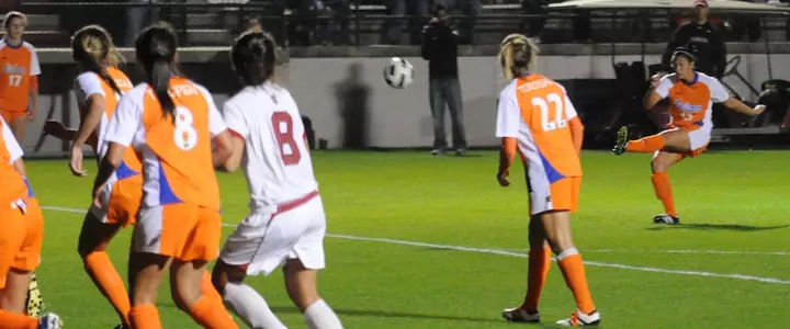 Florida Soccer's Nicky Kit Picks Up Two Weekly Honors
